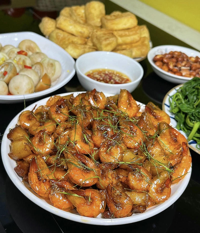 Bí quyết để món tôm rang thịt không khô, không tanh