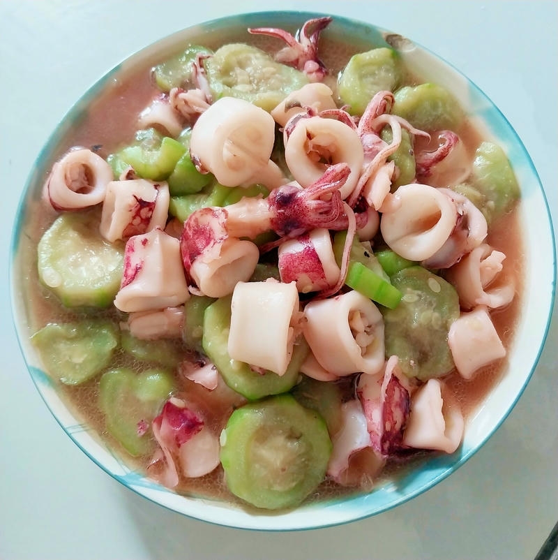 Bí quyết để mực xào mướp giòn ngon, không tanh