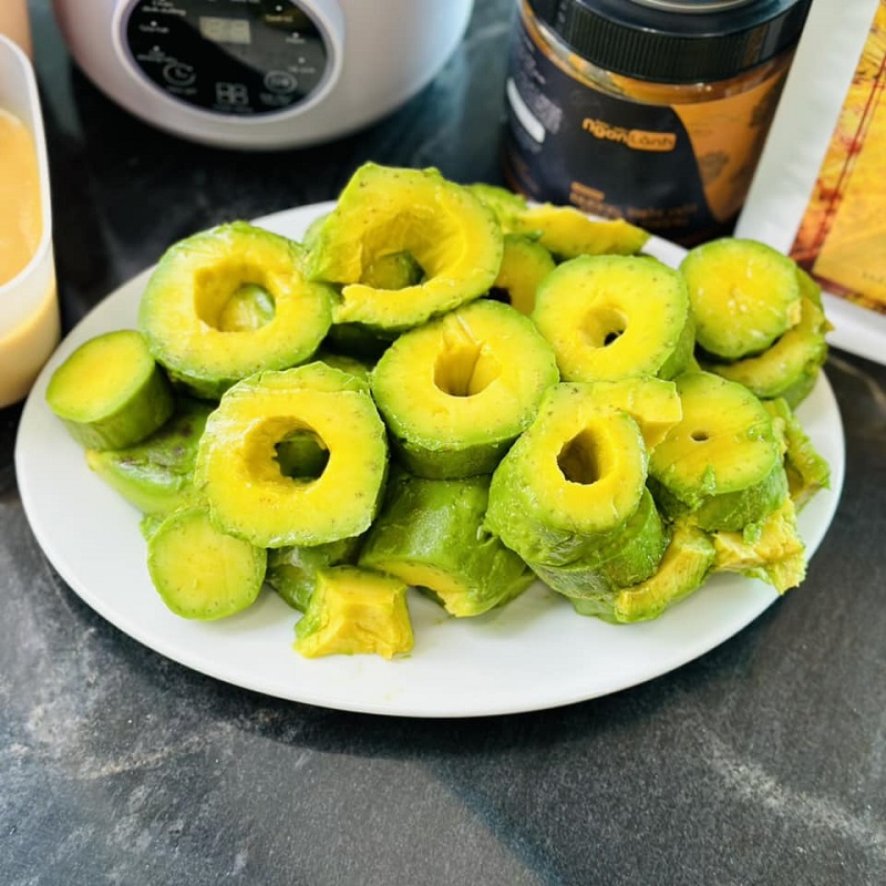 Bước 1 Sơ chế bơ