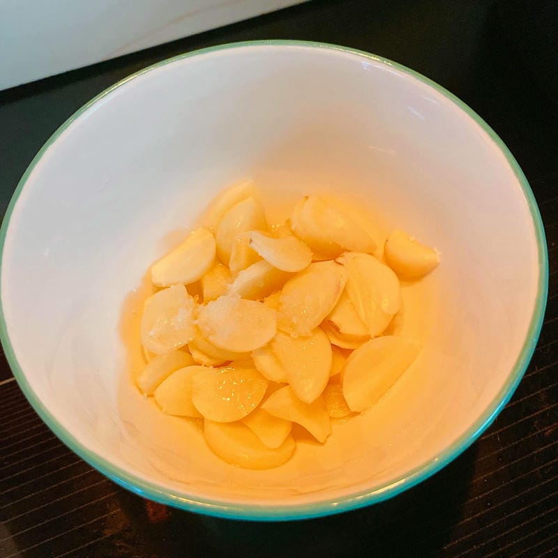 Bước 3: Chuẩn bị tỏi