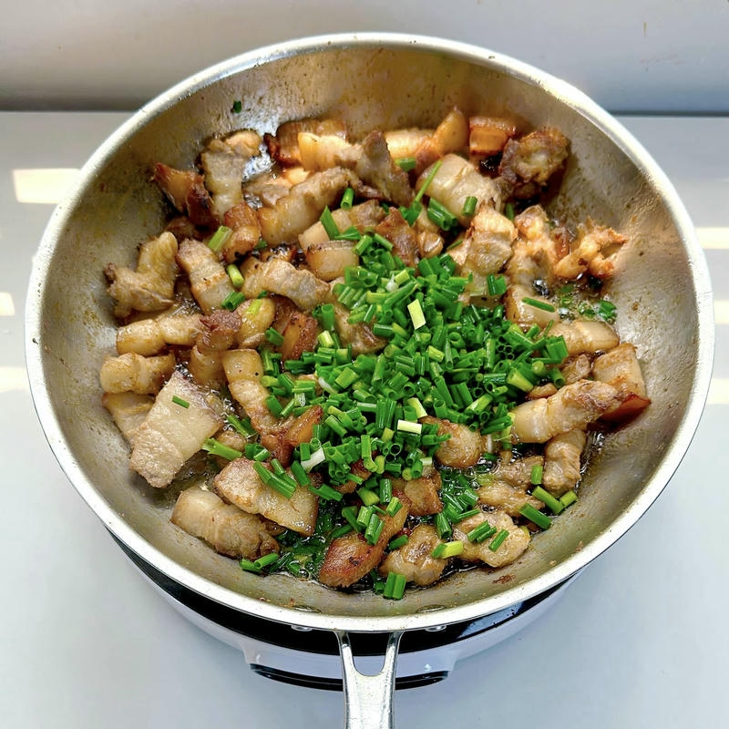 Cách làm thịt rang cháy cạnh ngon cơm, đậm đà, không khô