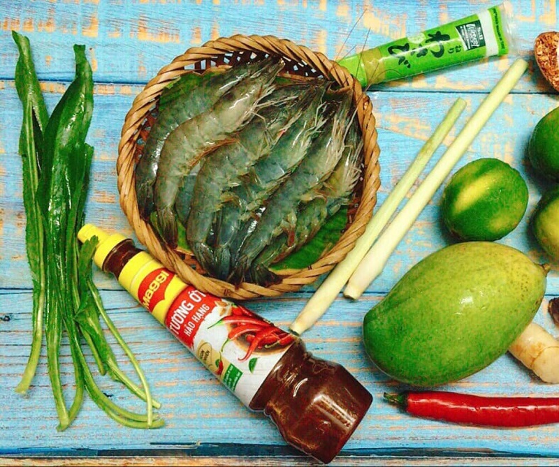 Chuẩn bị nguyên liệu – Bước quan trọng để món tôm sốt Thái ngon chuẩn vị