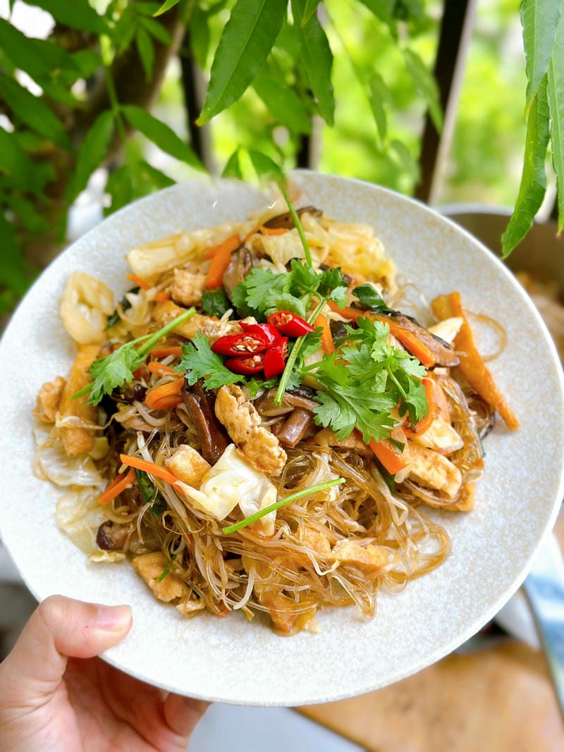 Miến xào chay là gì?