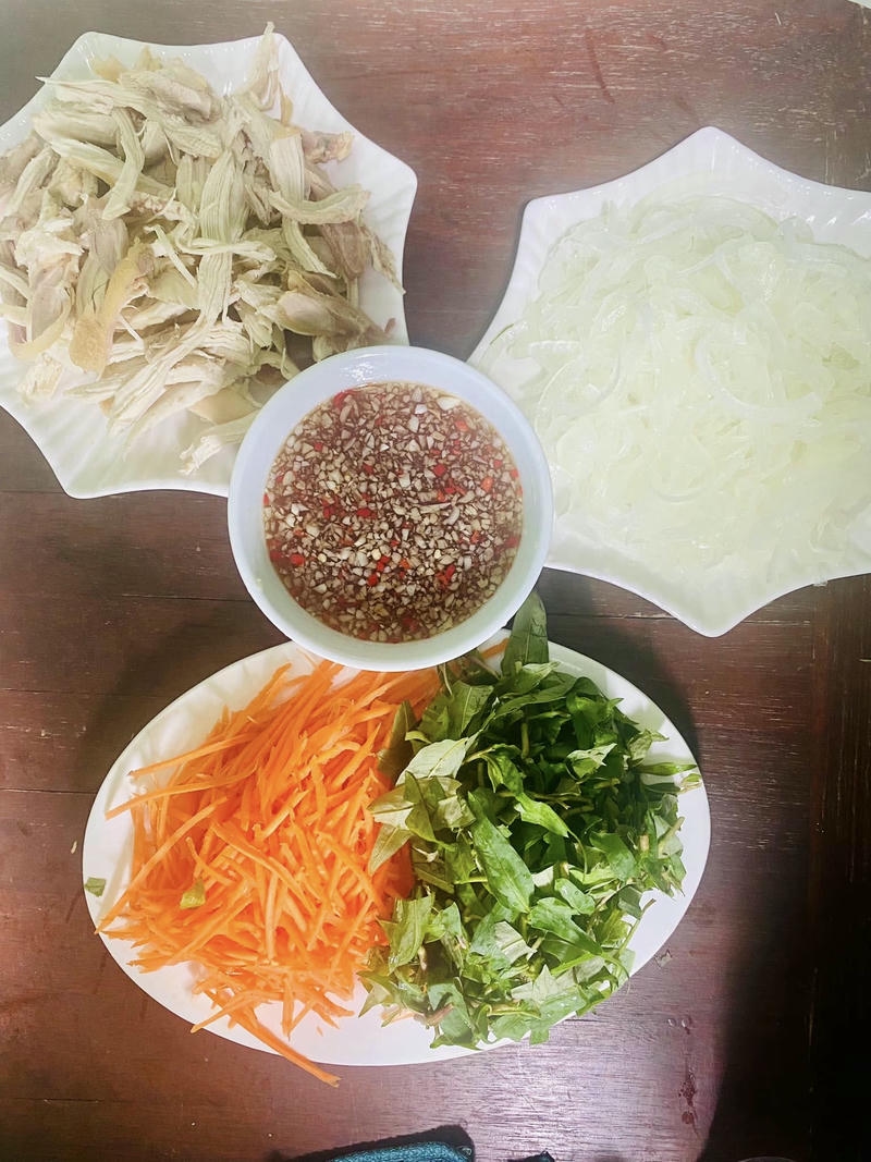Nguyên liệu chính cho món nộm gà