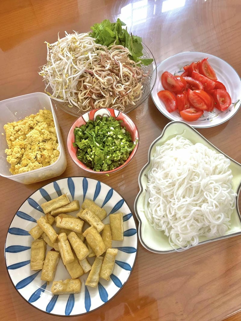Nguyên liệu nấu bún riêu chay