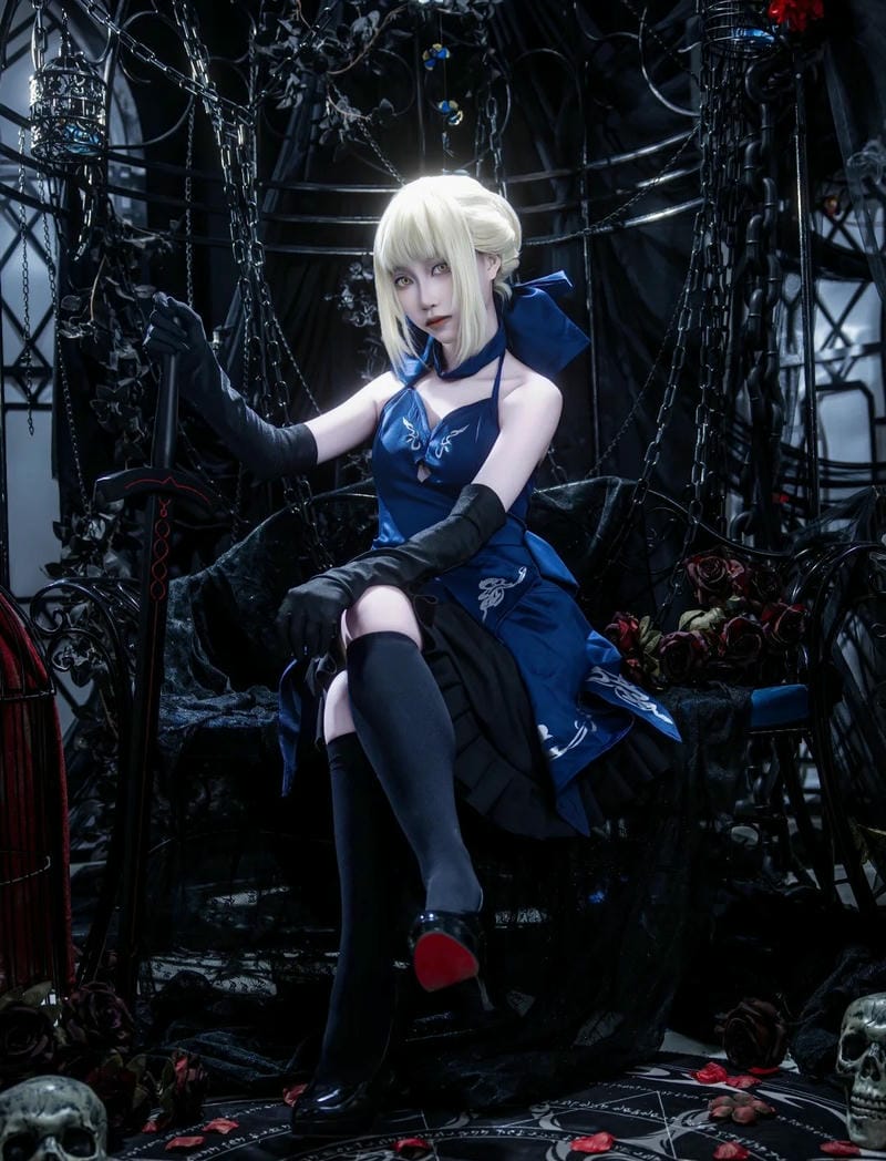 saber bride cosplay
